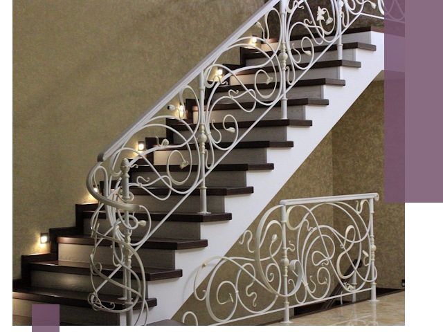 Кованые лестницы под ключ в Светлограде — изготовление и монтаж