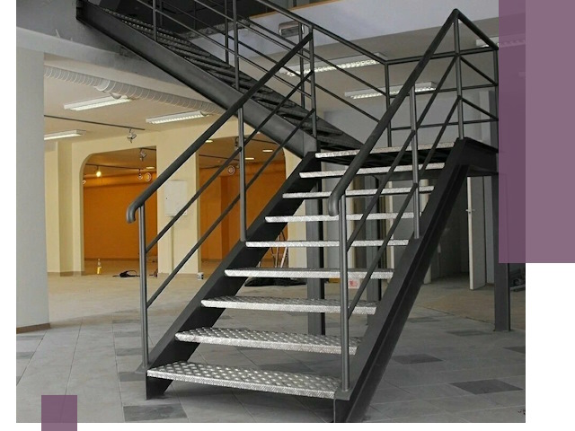 Лестницы для офиса в Светлограде: изготовление, монтаж, демонтаж