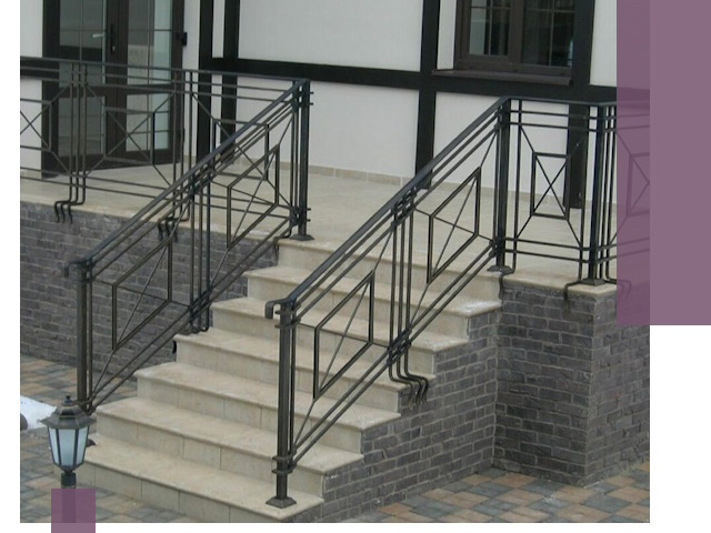 Перила для крыльца в Светлограде — монтаж, изготовление и установка