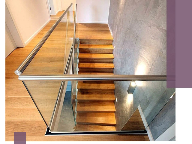 Перила для лестницы в доме — изготовление и монтаж в Светлограде