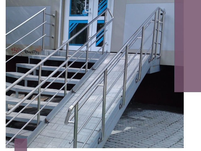 Пандус на крыльцо под ключ в Светлограде: монтаж и изготовление