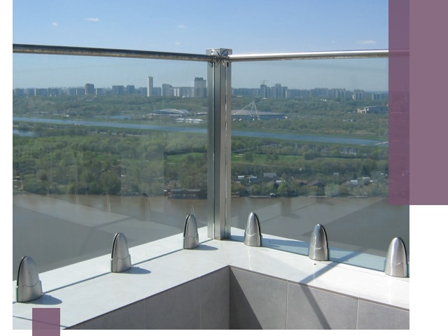 Стеклянные парапеты премиум класса в Светлограде для домов и бизнесов