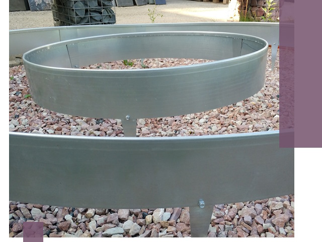 Нержавеющие бордюры под ключ в Светлограде — изготовление и монтаж